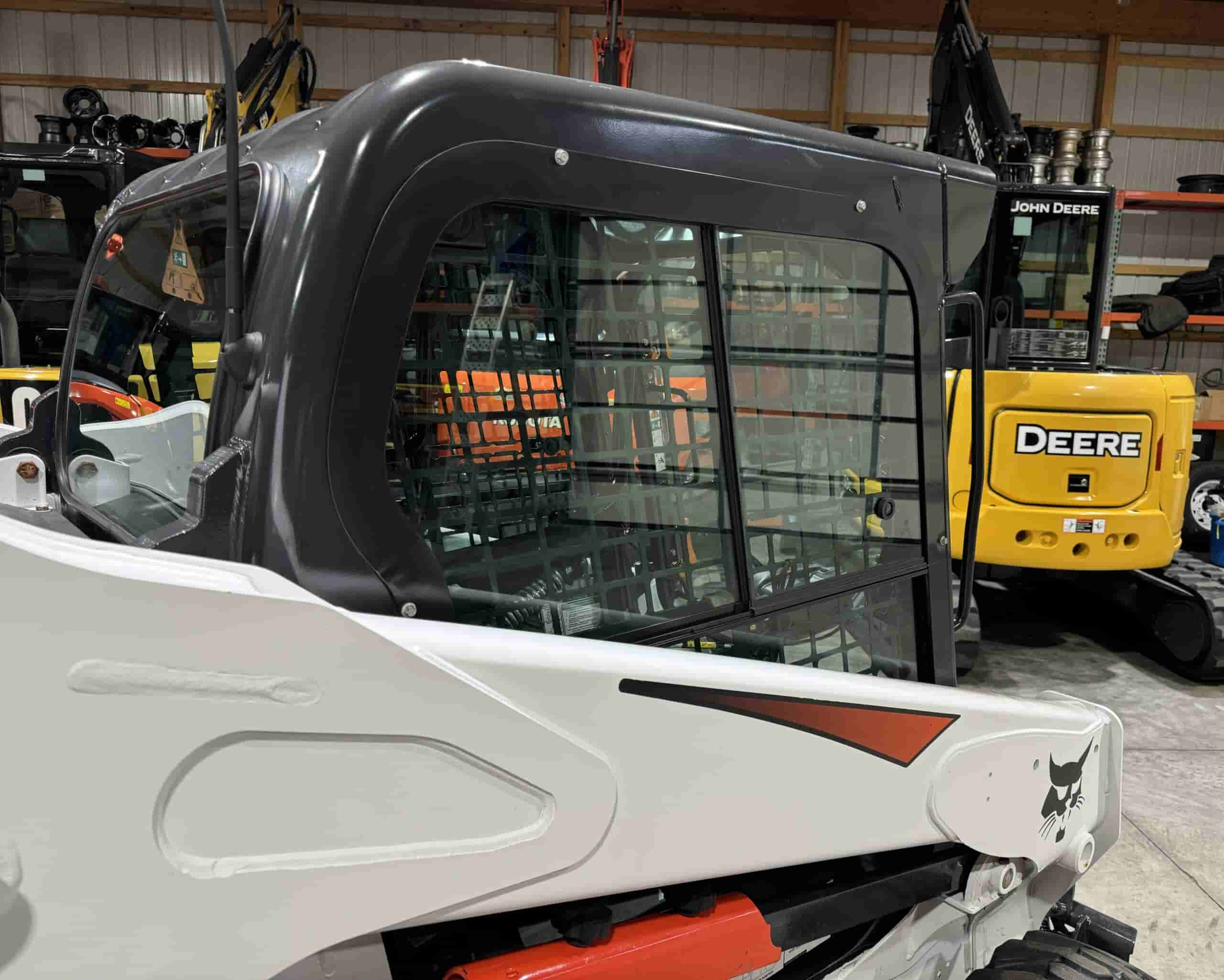 2018 BOBCAT S590 LIKE NEW!
